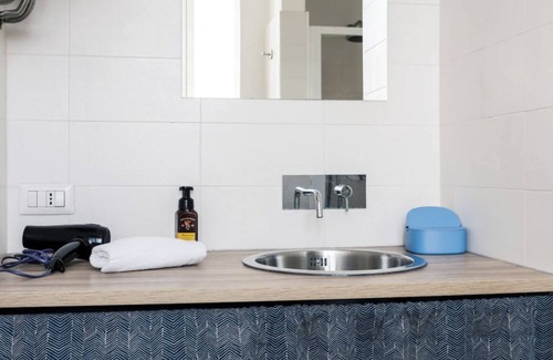 Zona Farini Apartment | Minimal & Charming studio in Isola District - Farini