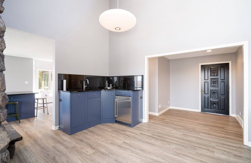 Hager City House | MINNeSTAY* Riverfront Inn | Hot Tub