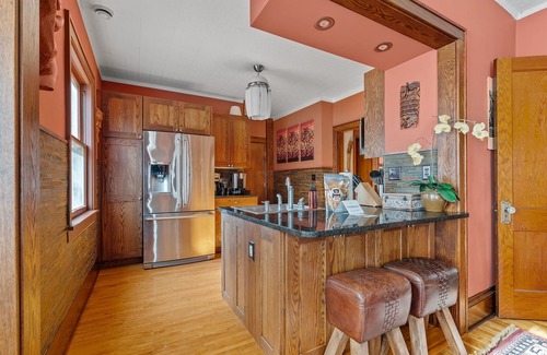 Kingfield House | MINNeSTAY* Urban Retreat