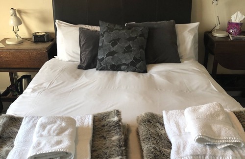 Dunvegan Bed & Breakfast | Minnies Rooms