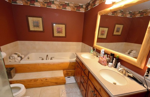 Minocqua Cabin | Minocqua Fence Lake Chain Stunner!!!