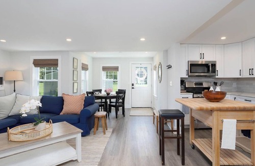 Bozman House | Minutes from Downtown St. Michaels | Character Filled