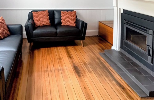 West Launceston House | Minutes from the CBD, Cafes & Cataract Gorge