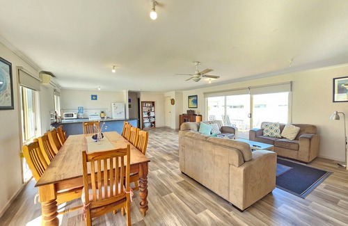 Waterhouse House | Miramare - Fantastic Family Holiday Home