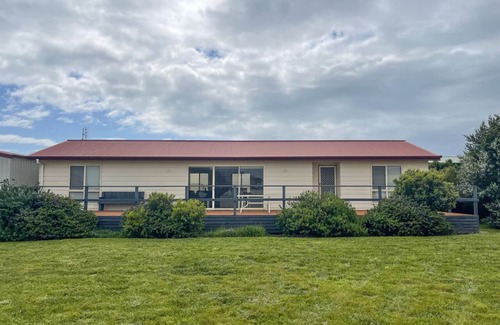 Waterhouse House | Miramare - Fantastic Family Holiday Home