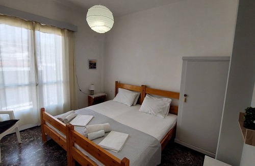 Volos City Centre Hotel | Mirsini rooms and apartments on beautiful Alonissos ! At votsi Port.n