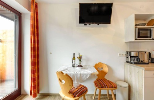 Schonbach Apartment | Mittagssonne by Interhome
