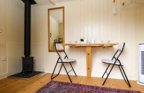 Moreton-in-Marsh House | Mitford Gypsy Hut