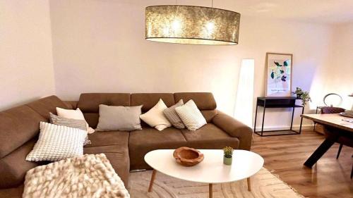 Espelkamp House | Mittwald Home STAR - Garten eingezäunt, Terasse, Familie, Hund