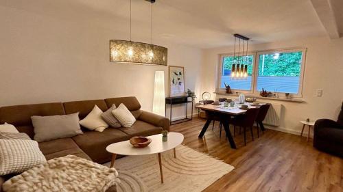 Espelkamp House | Mittwald Home STAR - Garten eingezäunt, Terasse, Familie, Hund