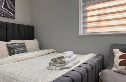 Walpole Apartment | MJ Serviced Apartment-West London 56 - Next to Tube Station