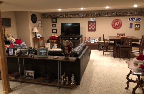 Saukville House | MKE DNC/Ryder Cup Large Family Home, Sleeps 6+