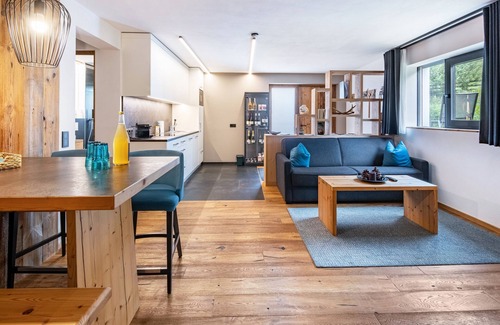 St. Valentin auf der Haide Ski Chalet | Modern Holiday Apartment Chalet Ortles with Mountain View and Wi-Fi
