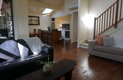 Raglan Apartment | Moana Apartment with Bush Views and near Surf