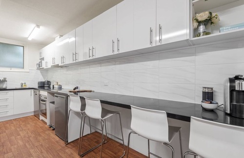 Ocean Grove Apartment | Moana I 5 Min walk to River & Beach