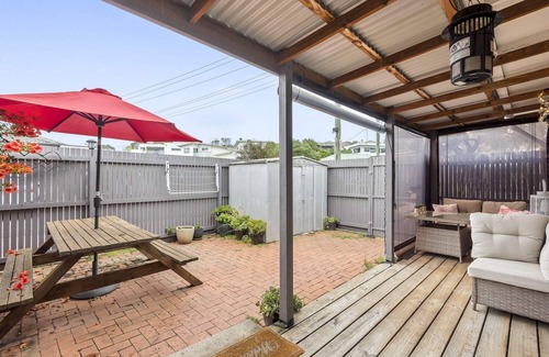 Ocean Grove Apartment | Moana I 5 Min walk to River & Beach