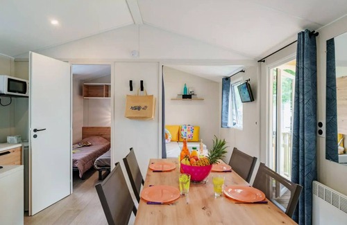 Asserac House | Mobil-home 3 Rooms 4 Persons + TV - 3 soleils