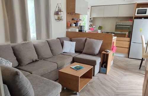 Embrun House | Mobil Home Spacieux Entre lac et Montagne