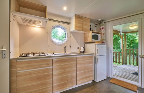 Mens RV Rental | Mobile Home "3 Personnes 204' with Shared Pool & Shared Terrace