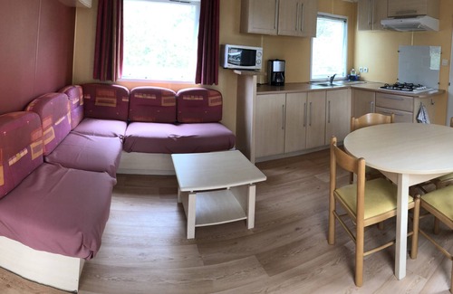 Le Castellet House | Mobile home 32 m2. Sleeps 4-6. In a secure residence