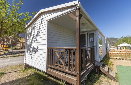 Alos de Balaguer House | Mobile Home 'Móvil Pequeña 2' with Mountain View, Wi-Fi and Air Conditioning
