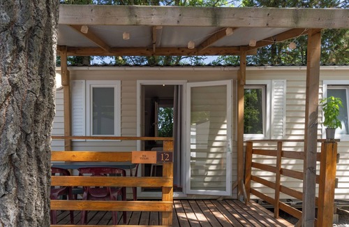 Lavilledieu House | Mobile Home 'Mobil-home B - 1-4 Persons' with Shared Pool, Private Terrace and Communal Garden