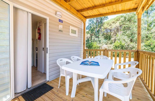 Zona XXXIV Casal Palocco House | Mobilehome with pool and restaurant