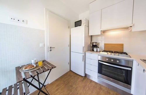 Campo Grande Apartment | Modern 1 BD Apt in Campo Pequeno