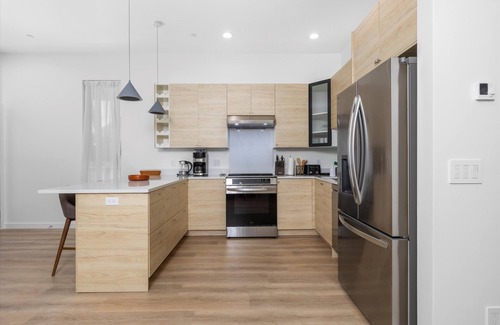 Morro Bay House | Modern 1-bedroom home - short walk to the beach! 30+ day rental, fully furnished