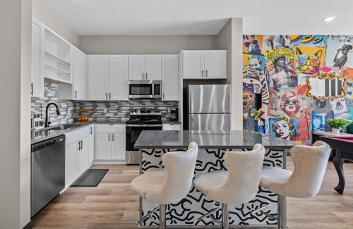 South Nashville Apartment | Modern 1BR Getaway near Broadway – Sleeps 4!