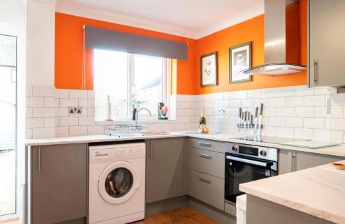 Kidlington House | Modern 2 Bed House Close To Village Centre