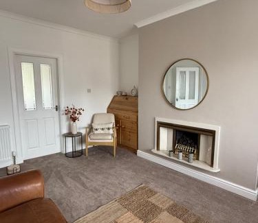 Dumfries Apartment | Modern 2 bed with secure driveway