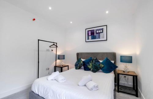 Camberley Apartment | Modern 2 Bedroom Apartments Town Centre Camberley