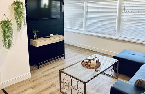 Vacation Village Condo | Modern 2B/2B Condo by Disney, Lakes