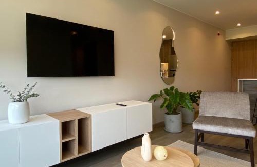 San Isidro Centro Financiero Apartment | Modern 2BR with Balcony in San Isidro