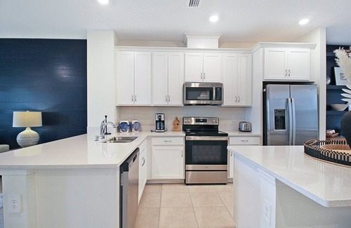 Braden River House | Modern 3/2.5 condo at Waterside in Lakewood Ranch - Duke's Paradise