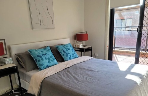 Hornsby Villa | Modern 3 bedroom townhouse in Hornsby Centre