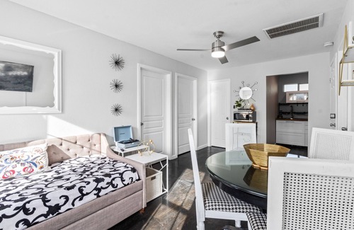 Franklin Park House | Modern 3bd/2ba Suite with Full Gym & Large Patio!
