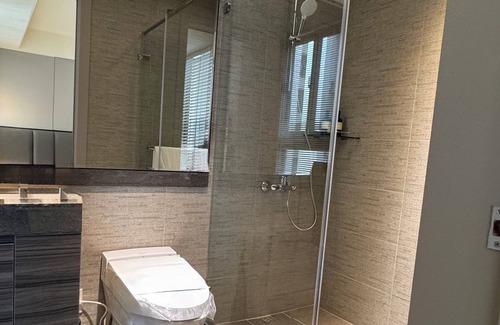 Gushan District Apartment | Modern 3BR/2BA High Floor Apartment w/AC & Wi-Fi near Kaohsiung Art Museum