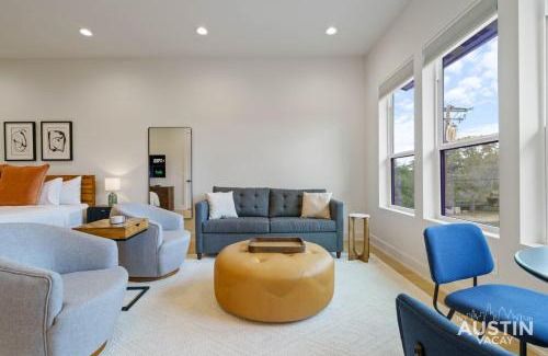 Lakeland Park Apartment | Modern 3BR 3BA in Steiner Ranch w Balcony Dining Yard w Grill by Austin Vacay