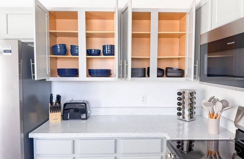 Sheridan Apartment | Modern 3BR Near Littleton