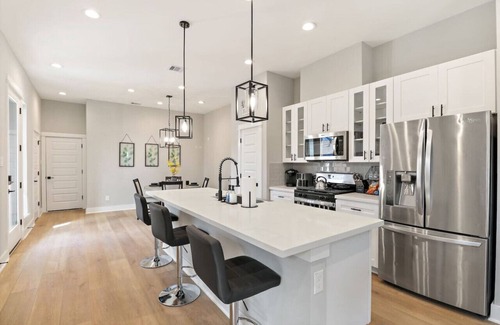 Southeast Houston House | Modern 3BR Stay - Free Coffee & Near Med Center