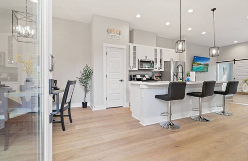 Southeast Houston House | Modern 3BR Stay - Free Coffee & Near Med Center