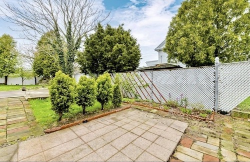Revere Apartment | Modern 3BR with free parking near Revere Beach!