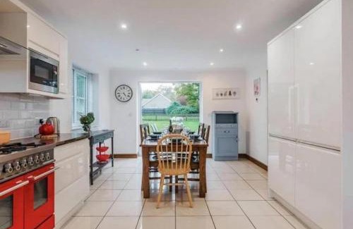West Runton House | Modern 4-Bed Coastal Retreat in West Runton