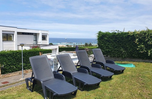 Valdovino Villa | Modern 4 Double Bedroom Villa with Pool /Garden