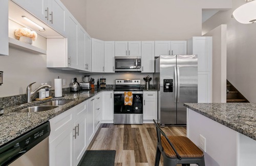 Blaine House | Modern 4BR FirePit Grill 2MI NSC Pet-Friendly!