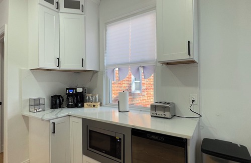 Woodridge House | Modern 4BR Home Near Metro & DC's Iconic Sights