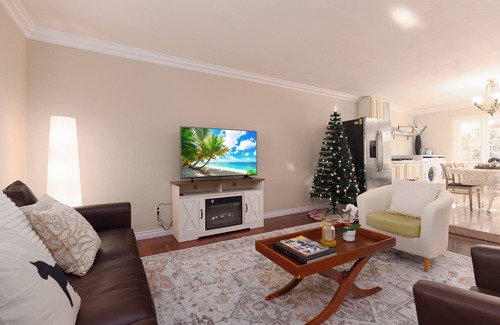Chino House | Modern 4BR Retreat with Charming Interiors&Comfort