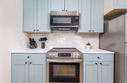 San Angelo House | Modern 5-Bedroom Escape with TVs in Every Room & Room for Everyone